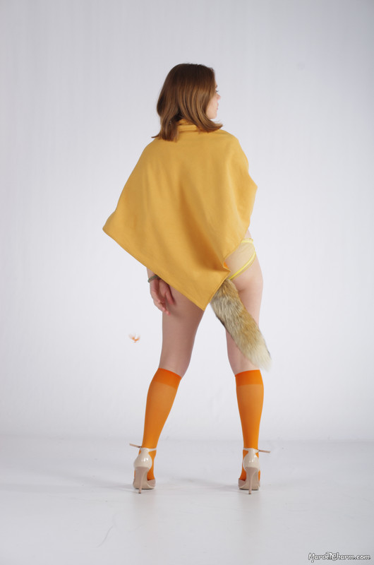 MarvelCharm_Nicolette-Foxy-010