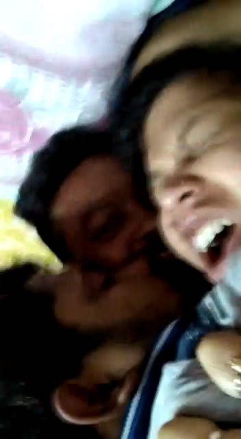 vf-VID-20210725-WA0137-threesome1-64000.