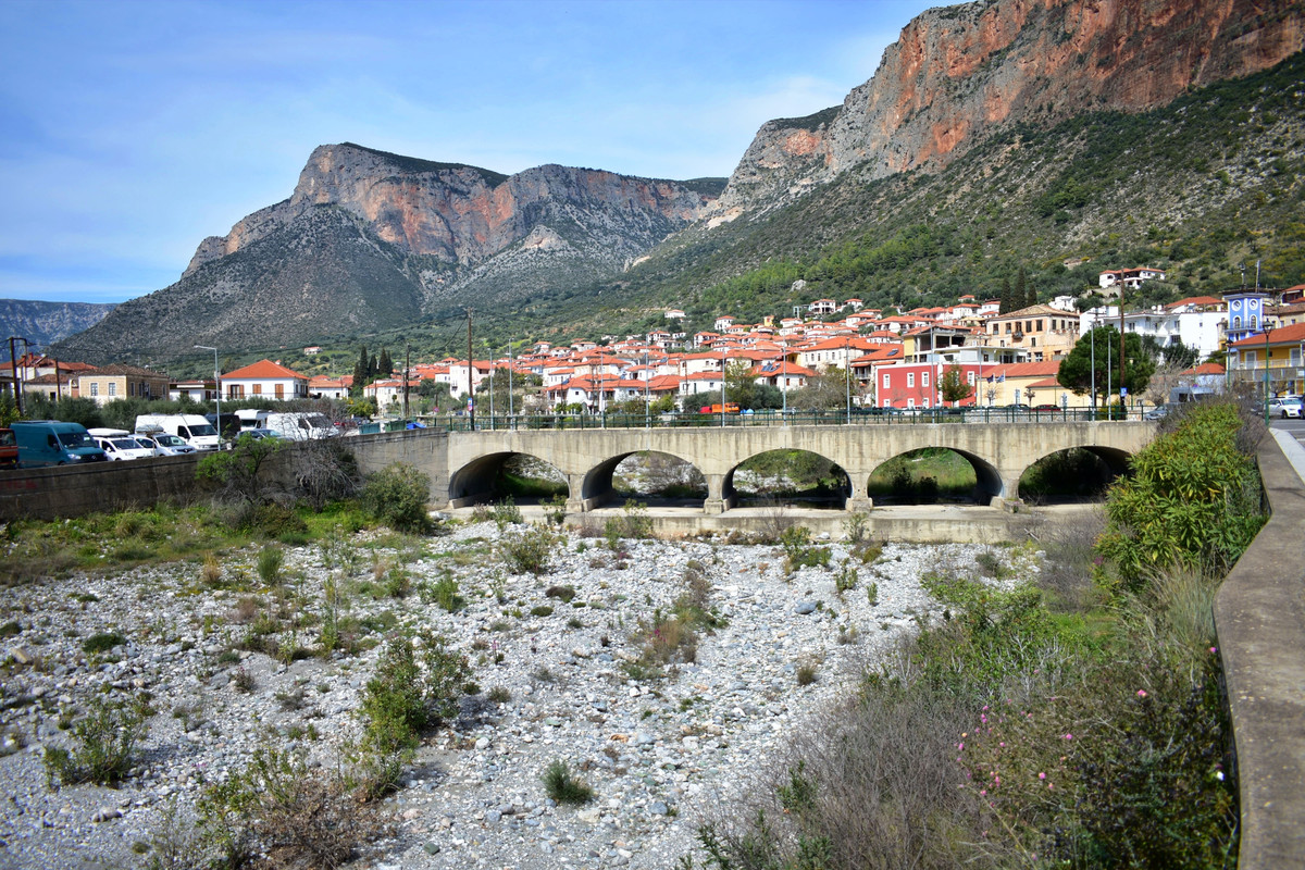 Λεωνίδιο (1)