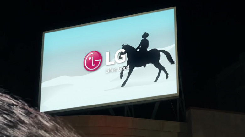 LG-Oled-in-911-by-Lady-Gaga-2-780x439.jp