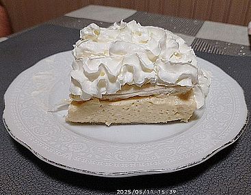 https://i.postimg.cc/fT6jF35x/vega-kremes2-20250511.jpg