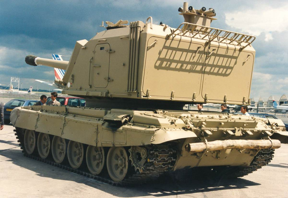 -T-72 chassis with AUF 1 turret_05