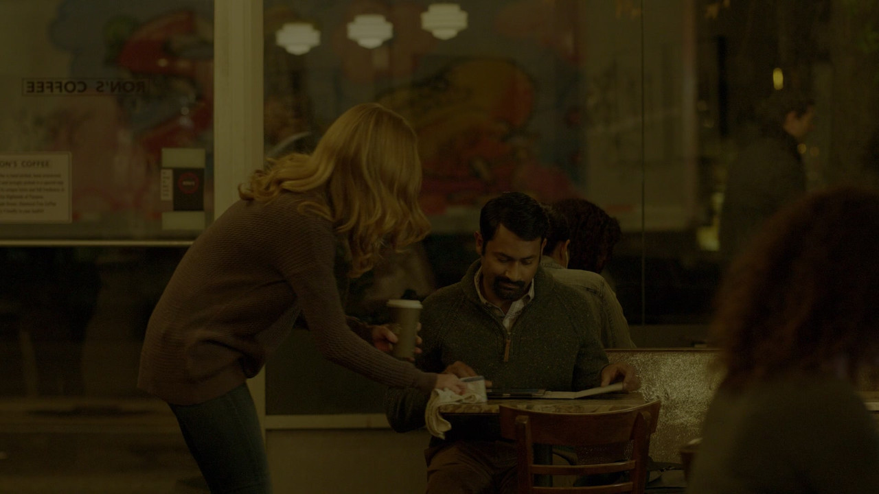Mr. Robot (2015) - S01E01 - eps1.0_hellofriend.mov (1080p BluRay