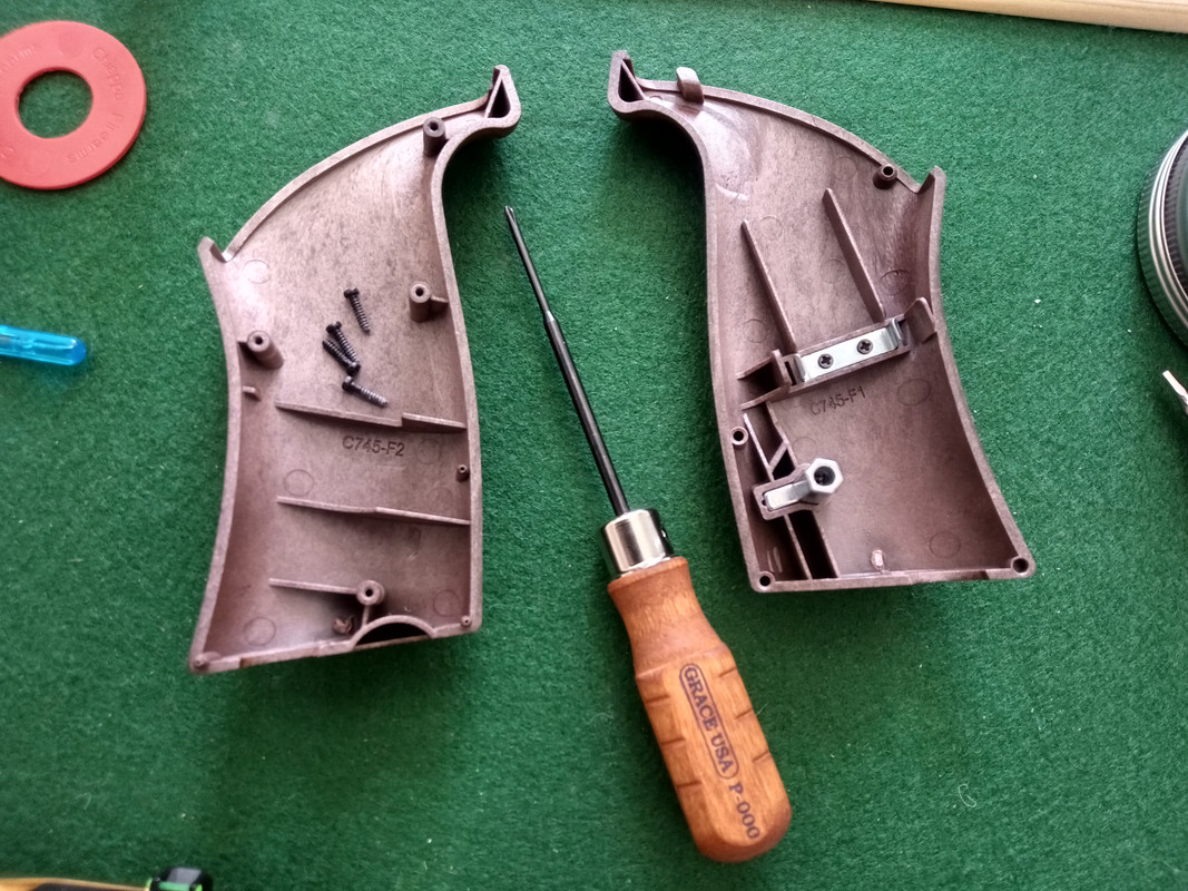 gold rhino grips off