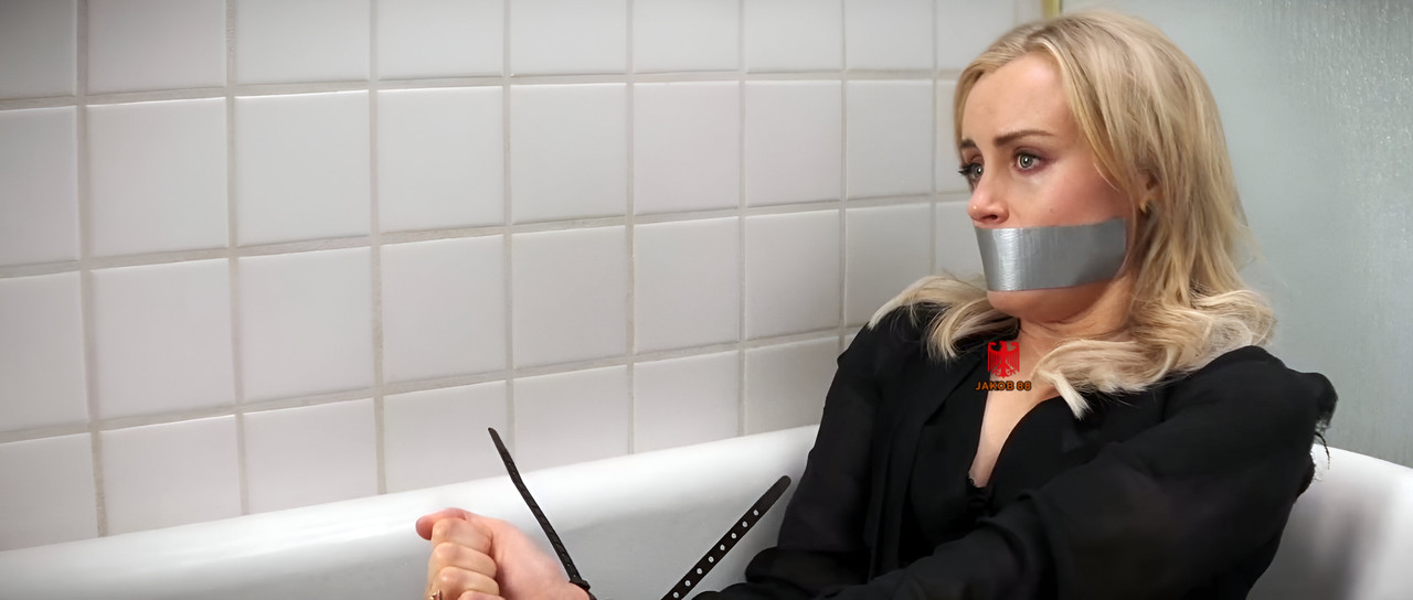 Taylor Schilling 18 - Take Me 2017