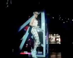 riherpesmoonwalk.gif