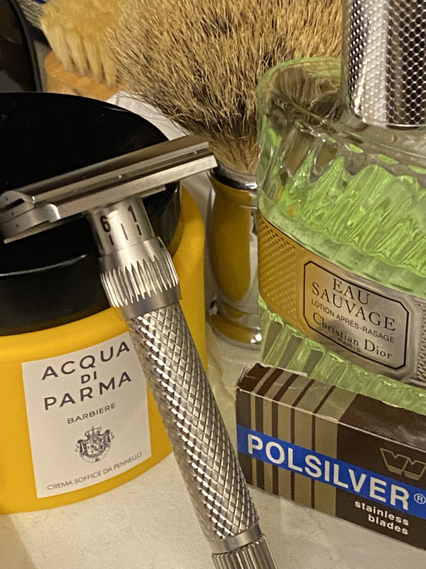 5F606AE2-4AE7-45BB-B93C-189BFF98BDF9