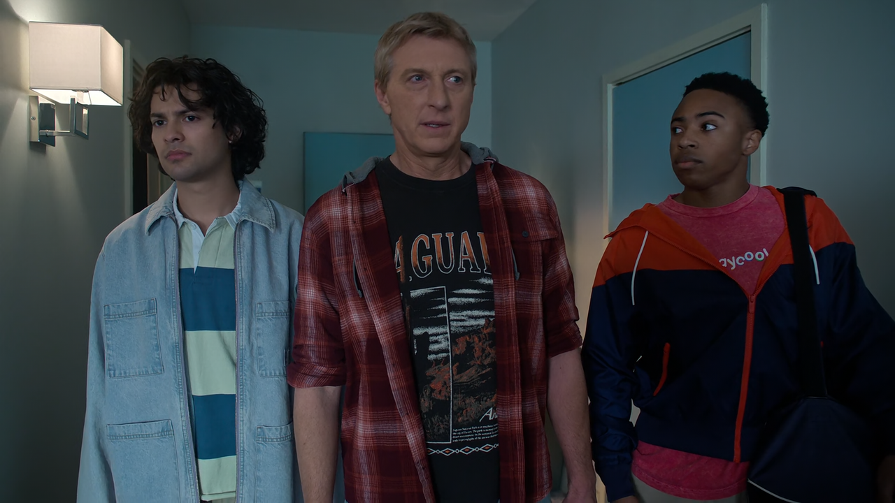 Cobra.Kai.S06E09.Blood.In.Blood.Out.1080p.10bit.NF.WEB-DL.DDP5.1.HEVC-Vyndros.mkv_snapshot_06.08_[20