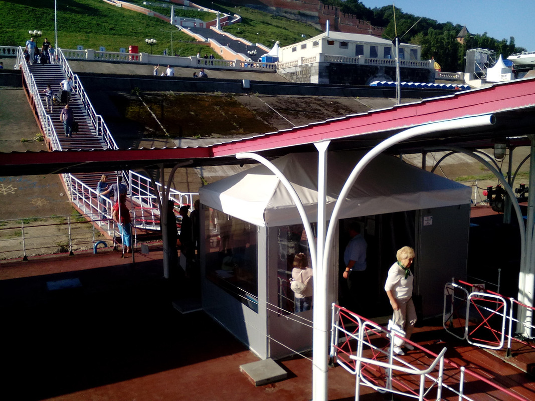 1534651392761390252705