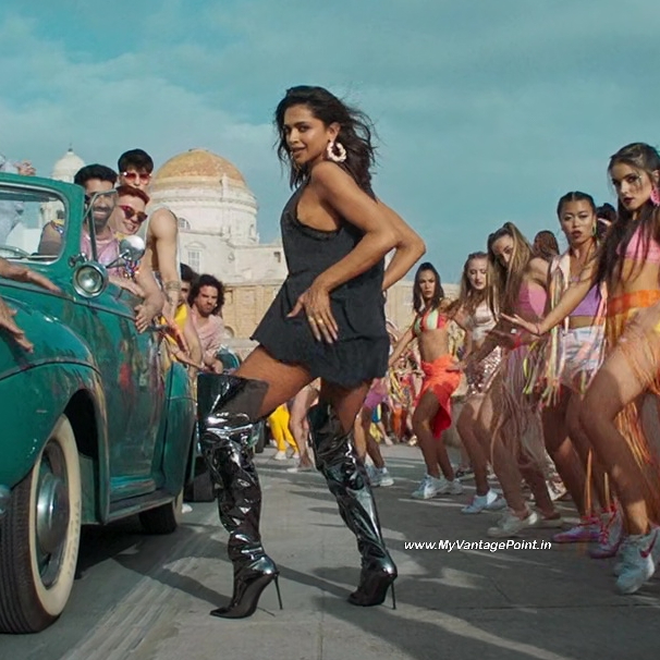 174-Deepika-Padukone-Hot-Scene-in-Pathaan-Movie-with-Shah-Rukh-Khan-My-Vantage-Point