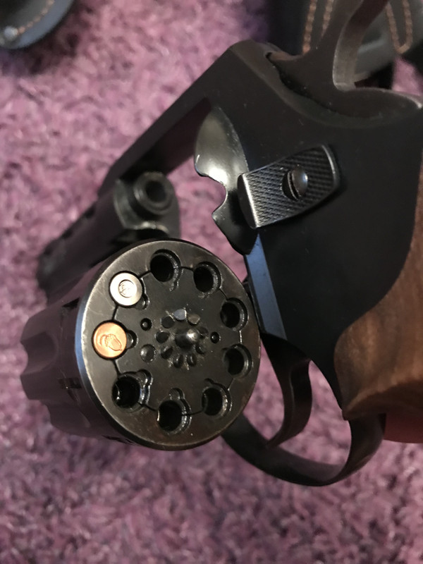 96CD49E6-6E35-4575-8B71-86230EF4C036