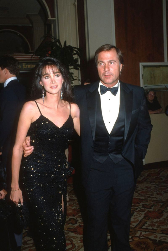 connie_sellecca_b19