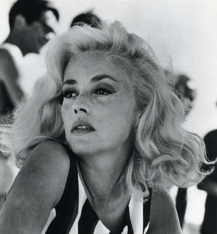 R4 - Jeanne Moreau - (5)