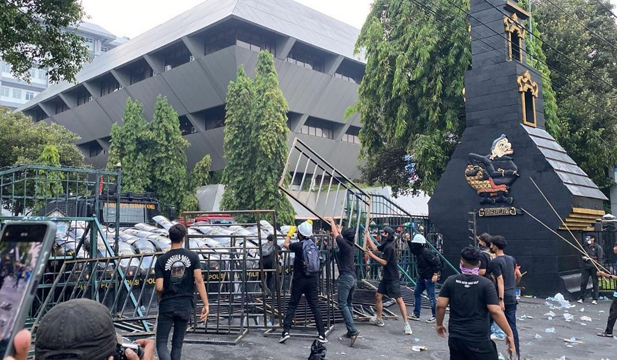 Lebih Dari Sekadar Kasus Hukum