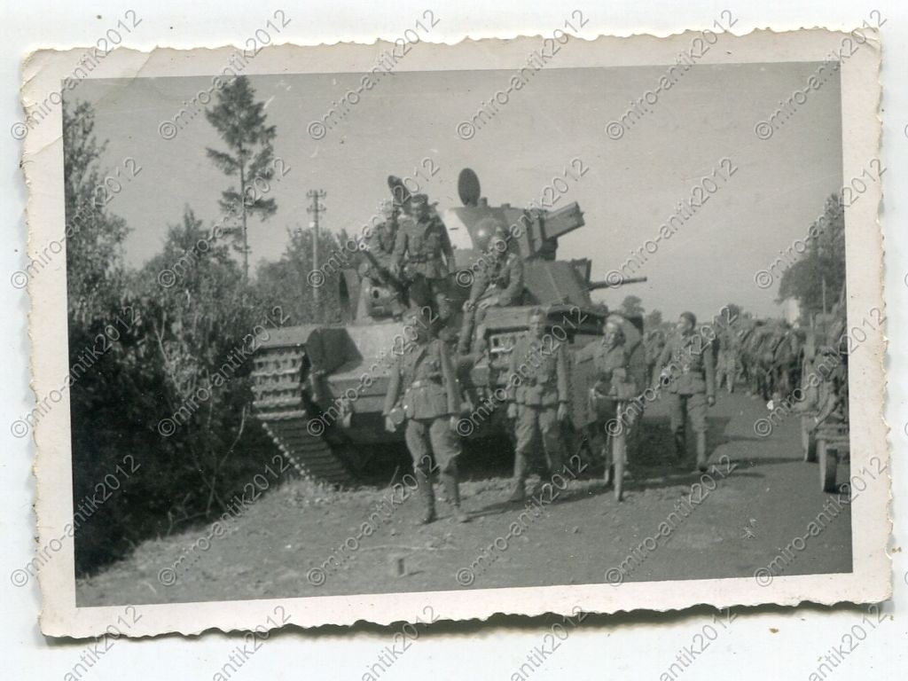 Foto, Wehrmacht, zerstörter russischer schwerer 