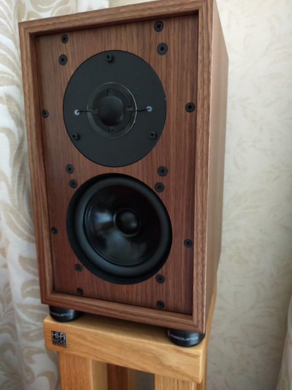 50C553B2-5A16-4EE6-AF77-99123F002B64