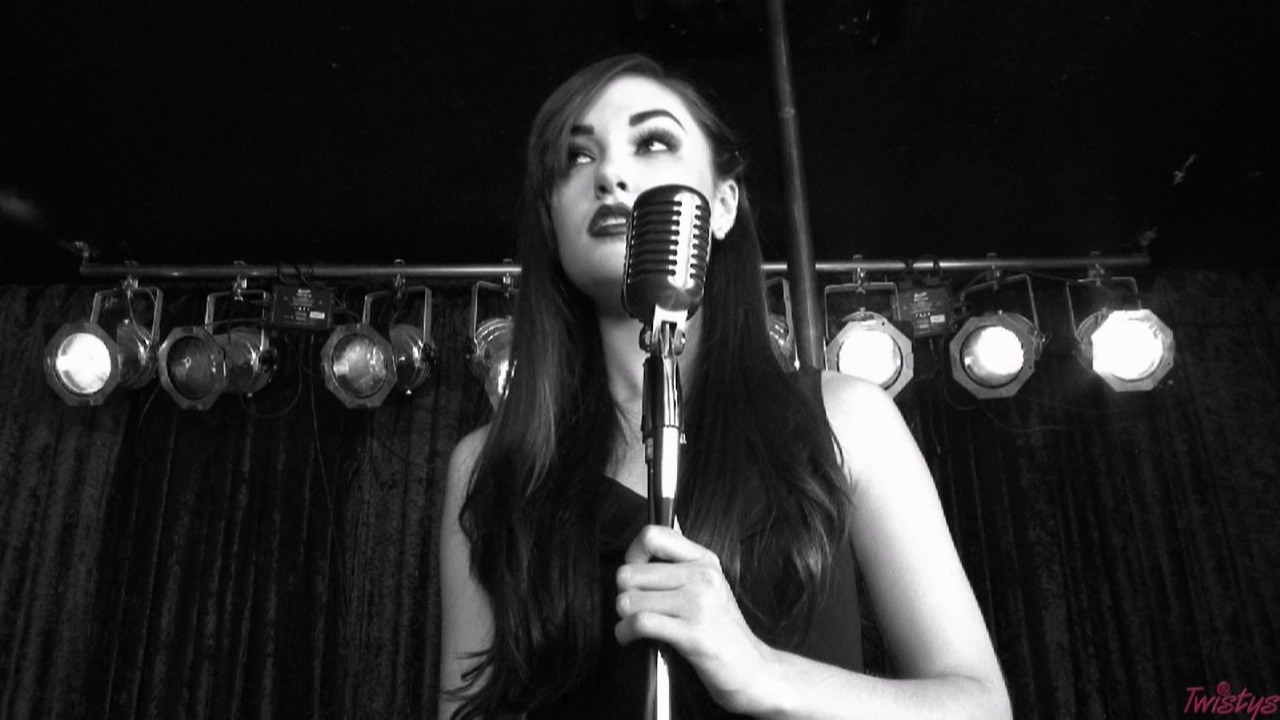 Sasha Grey Humpme Bogart.wmv_20230715_203629.474