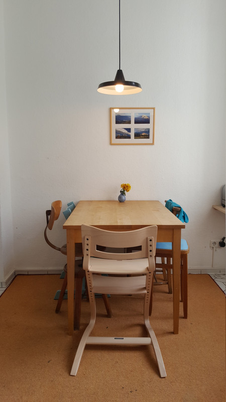 Lighting design for living spaces with indirect light, material connection, and pleasant atmosphere