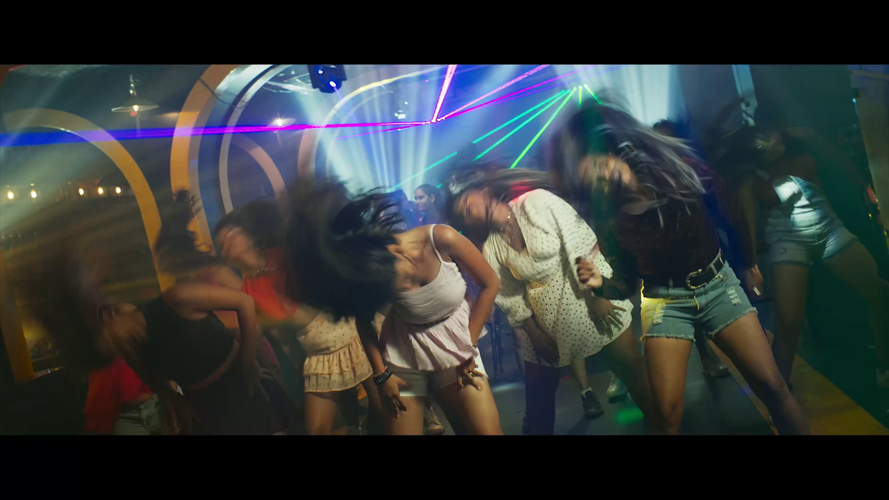 vlcsnap-2023-12-18-00h40m33s898