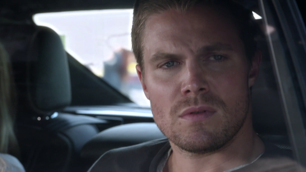 Arrow.S02E01.La.citta.degli.eroi.1080p.BDMux.ITA.ENG.x264-BlackBit[screenshot 3]