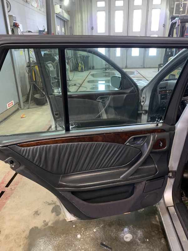 E6AF2412-B3ED-4A85-B8B5-0597BCCF0BE4