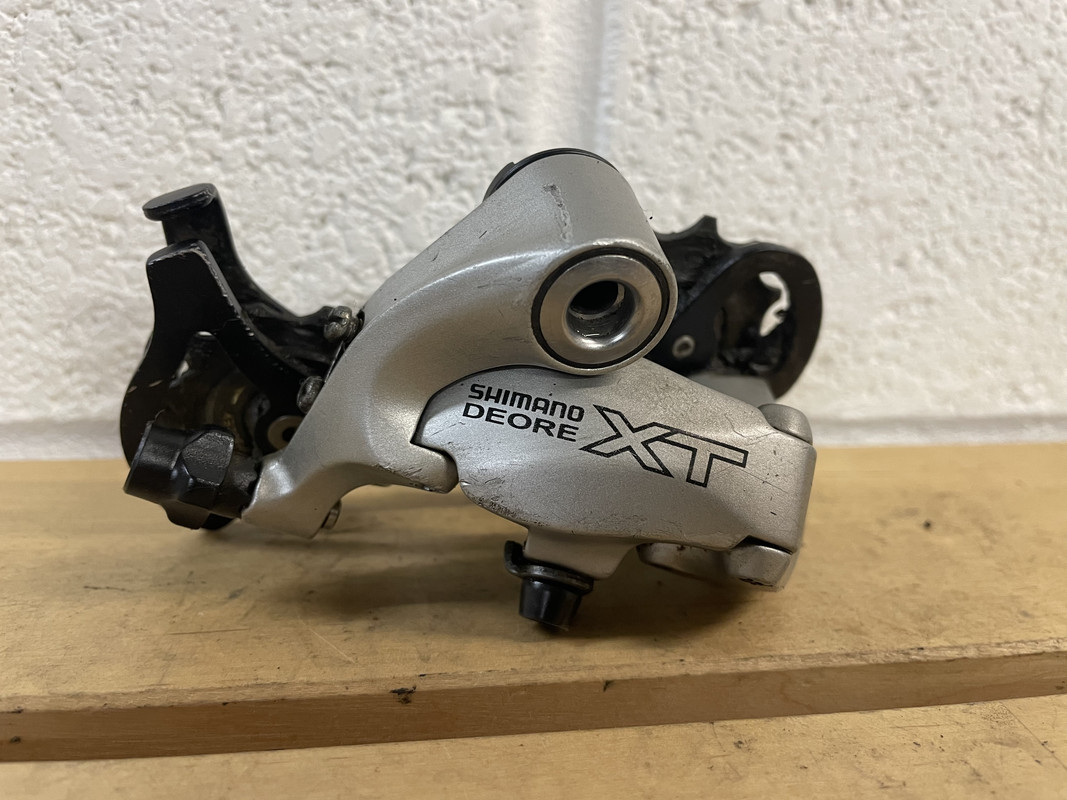 2E8FE155-502E-49F9-85E1-A3FB0362A965