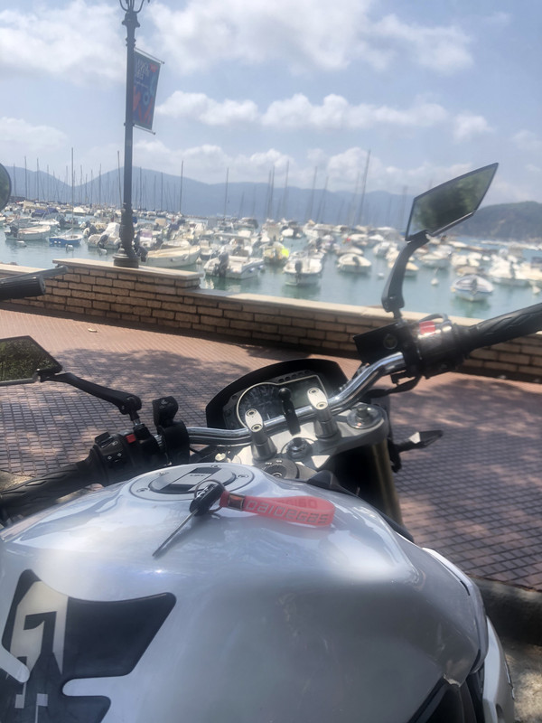 9E18DB7A-CB41-4AA4-BCDA-F906D65C32E0