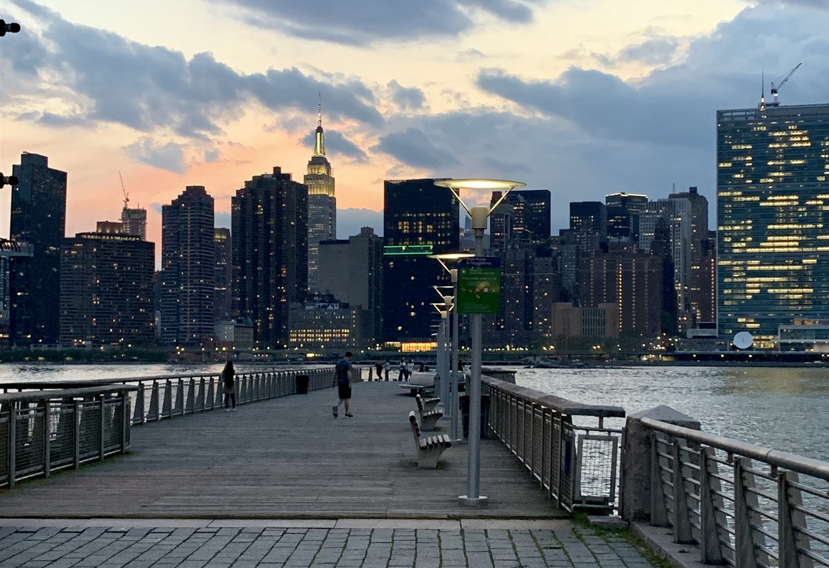 E2D698B5-0E79-4047-8619-90B5B44C2D82