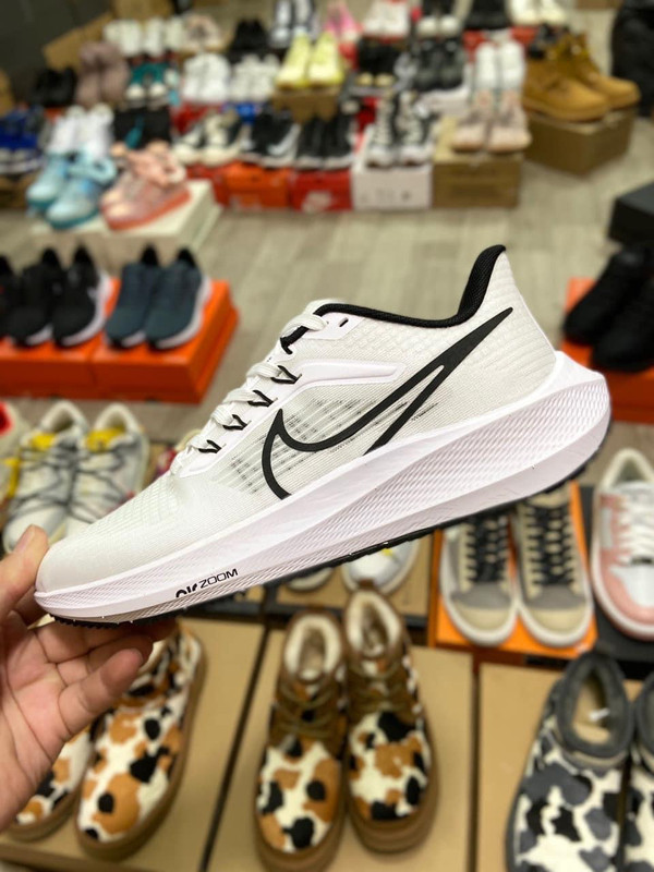 DB275236-CC6A-4EB9-9F3A-4131321EBF65