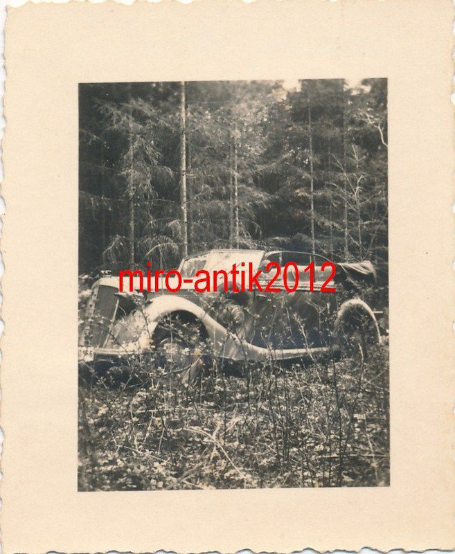 Foto, Soldat Trutschler aus Gütersloh, Horch in 