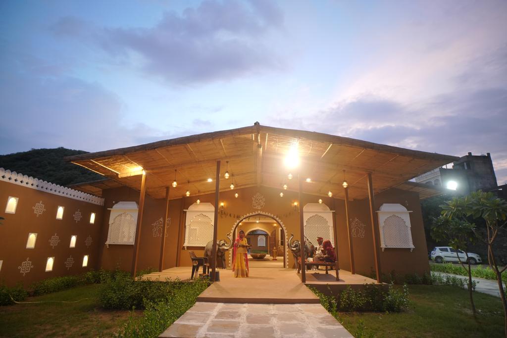 Jaipur Ri Dhani – Best Rajasthani Cultural Village & Dinner Experience in Jaipur
