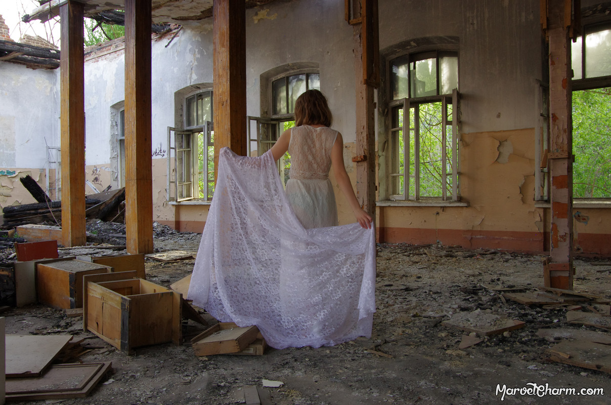 MarvelCharm_Nicolette-Ruins-031