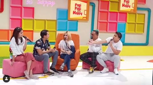 Irfan Sebastian dan Barbie Kumalasari saat menjadi bintang tami di acara Pagi Pagi Pasti Happy.