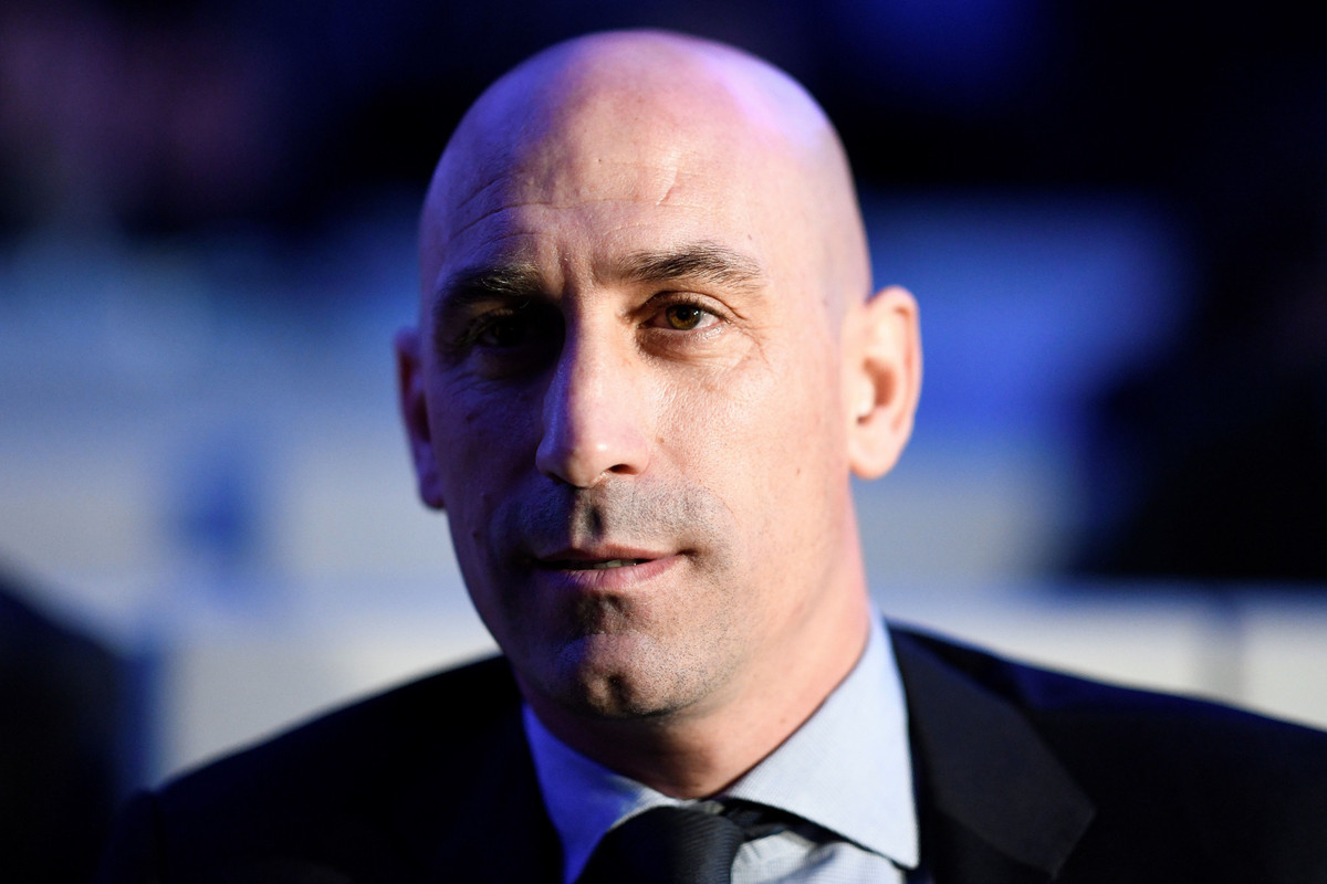 Luis Rubiales resigns as RFEF President Luis Rubiales resigns as RFEF President