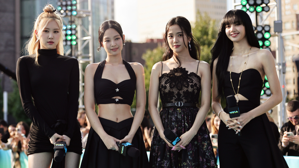 Diversity in K-pop: Lisa as a Trailblazer