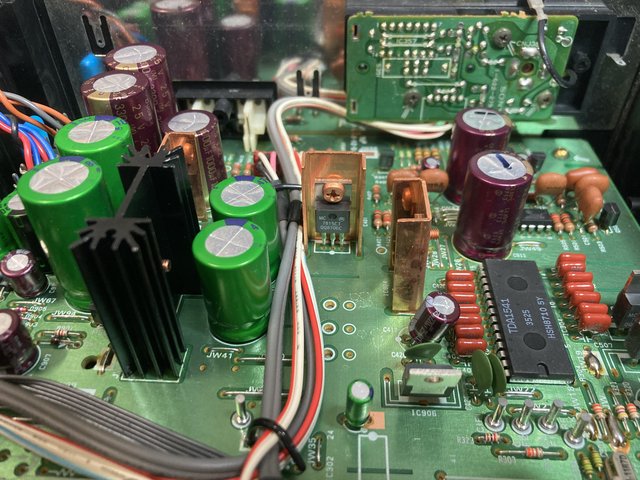 [Bild: Sony-CDP-710-NT-und-Audio-02.jpg]