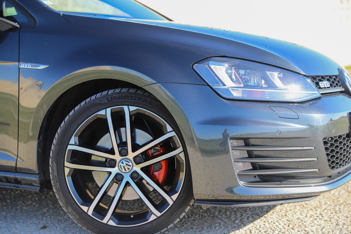 DC099C13-F711-4C9D-988B-AA60483970F7