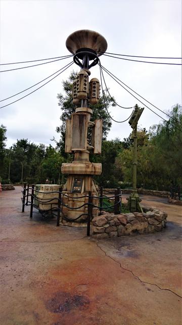 DISNEYLAND ~ STAR WARS: GALAXY'S EDGE, LA GUIA - Blogs de USA - RESISTANCE BASE: Campamento secreto de la Resistencia en Galaxy's Edge (6)