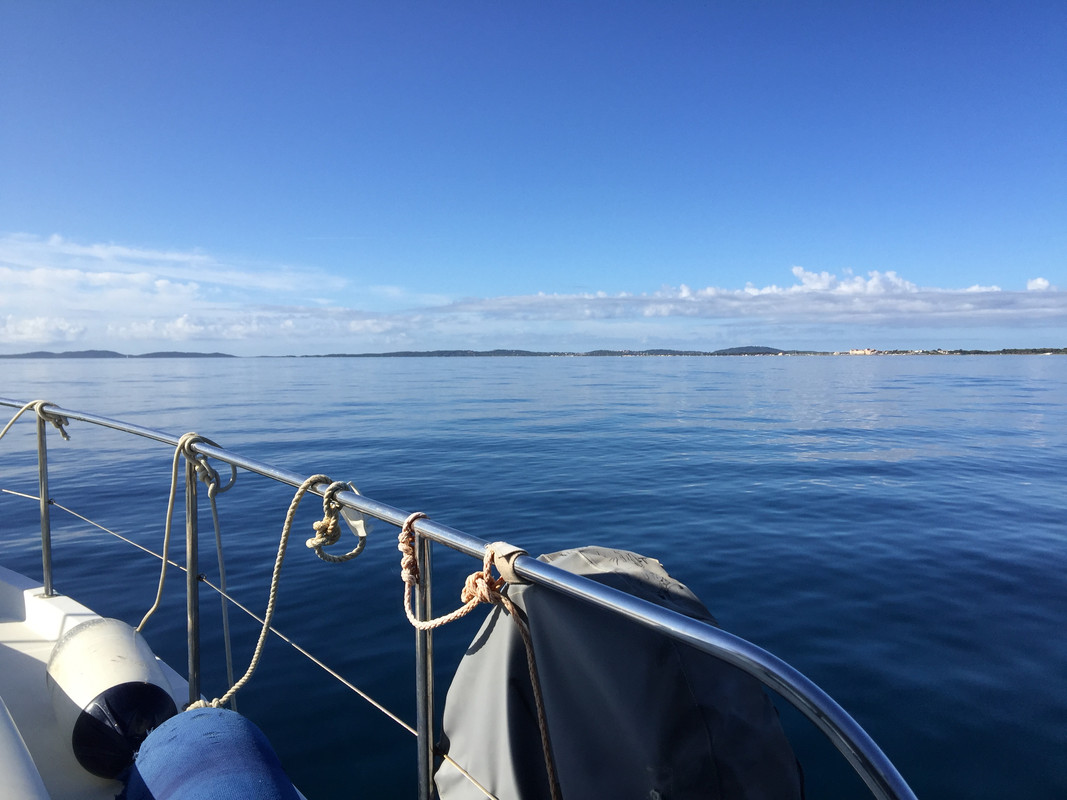 27798BDB-CBAB-4099-83A7-8E5EF5A11839