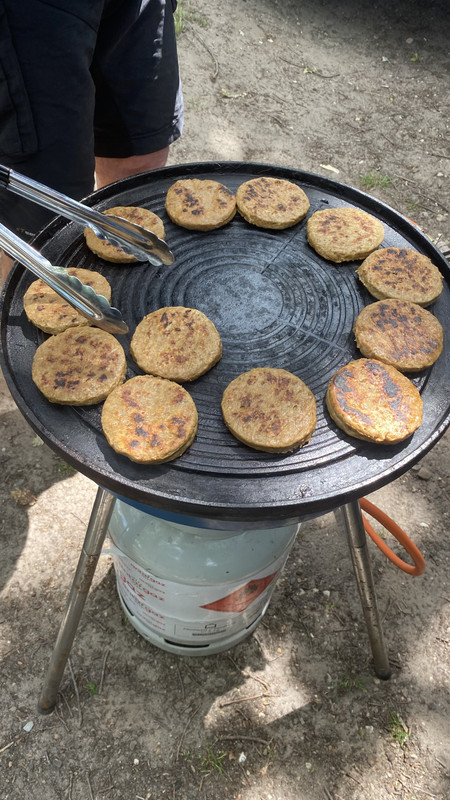 9A37FC9F-2D29-4E97-84F3-EBF4D1B786CD