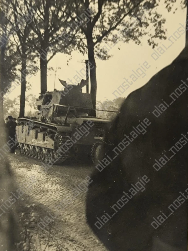 Foto WK2 Nb Fz Neubaufahrzeug 053 054 Rahmenantenne Putlos Wehrmacht Nr 8 9 (2)