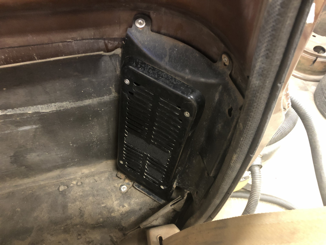 905DC229-884A-4B38-AA92-F65774533FBE