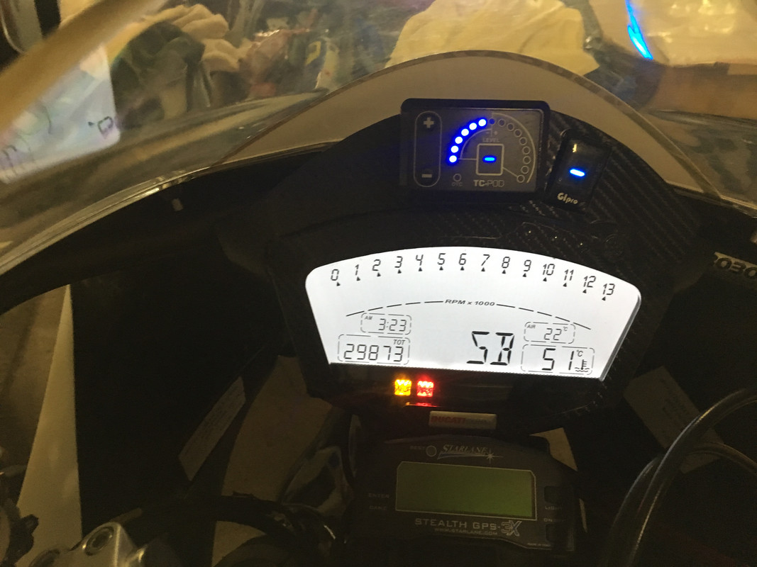 02CF21F2-6B8F-495B-A63F-CBBDF79C141B