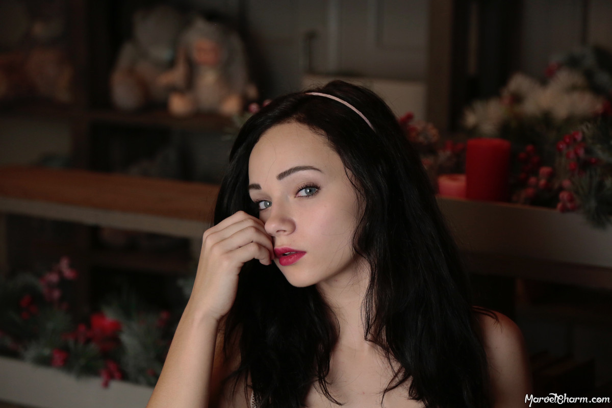 MarvelCharm_Karina-Visage-130