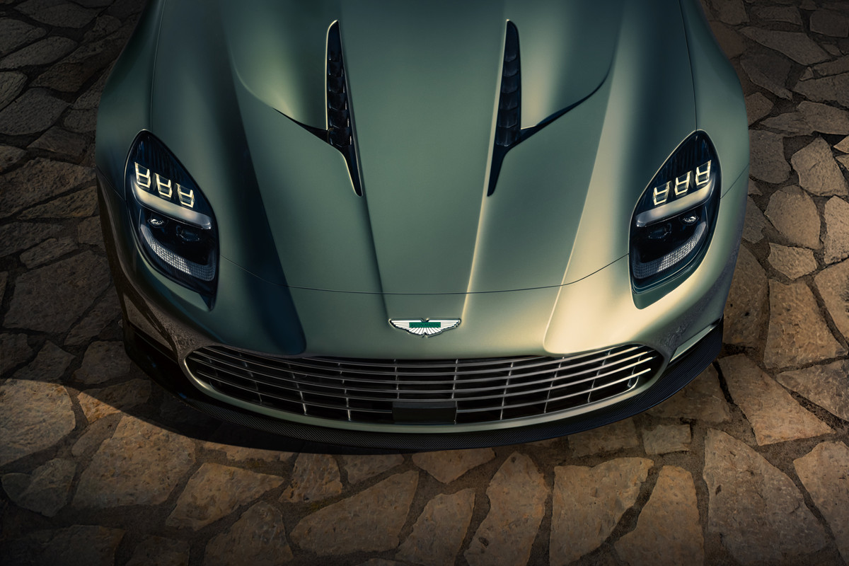 AstonMartinVanquishVolante_11