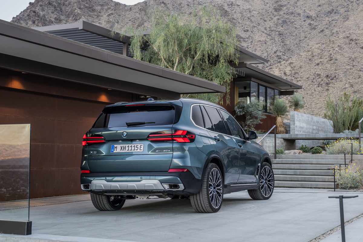 P90489796_highRes_the-new-bmw-x5-xdriv