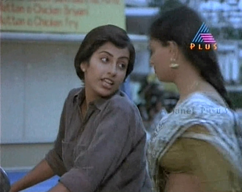 Unnimary Deepa Hot Navel Scene.divx_snapshot_00.07.151