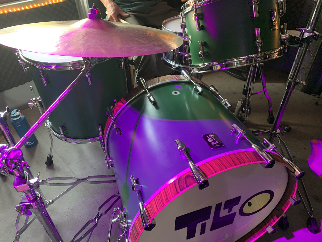 14122464-48F3-4A8D-896E-944B83900389