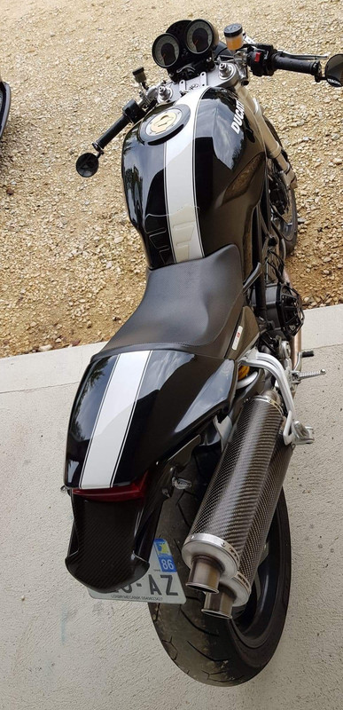 6BA2F202-515E-4C1A-A474-4769DFB61643