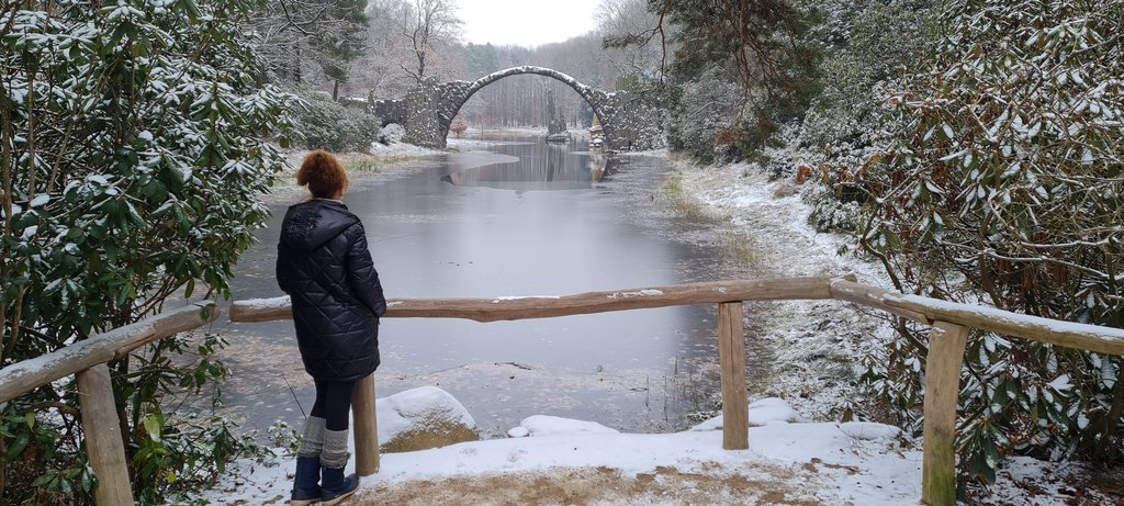 De Berlín a Sajonia: la magia de la Navidad - Blogs de Alemania - Rakotzbrücke(puente del Diablo)-Waldeisenbahn Muskau(tren de la navidad)-Görlitz (4)